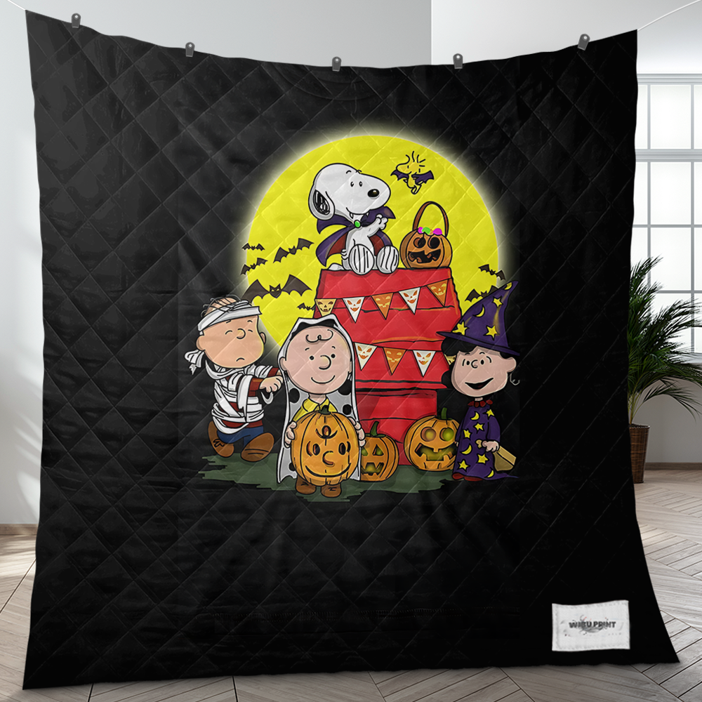 The Hallowen Snoopy Quilt Blanket